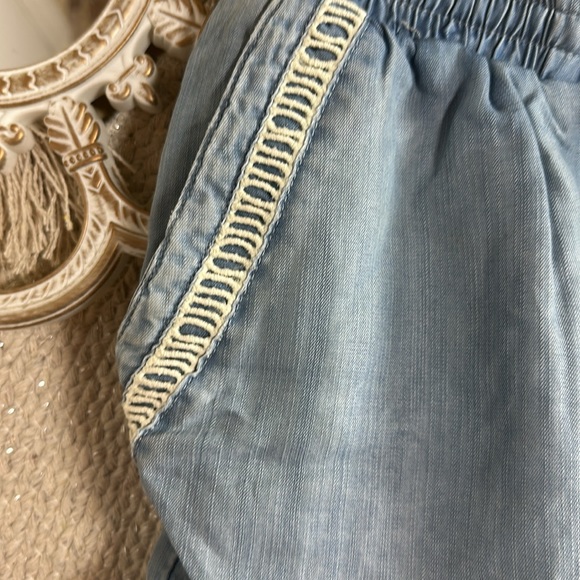 Denim Bebe shorts - Picture 4 of 5